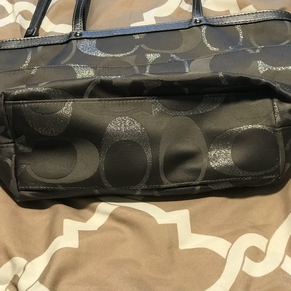 Coach Purse - Picture 4 of 4